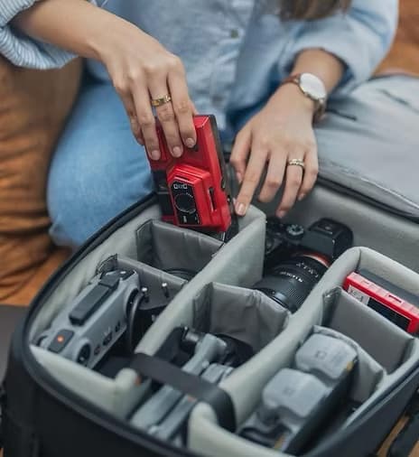 Equipo fotográfico de UNiiKO preparado para una sesión a domicilio